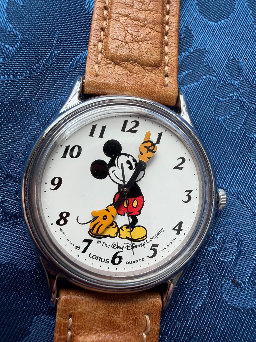 Vintage Lorus Mickey Mouse Quartz Watch Disney V515-6000 (CCC125)